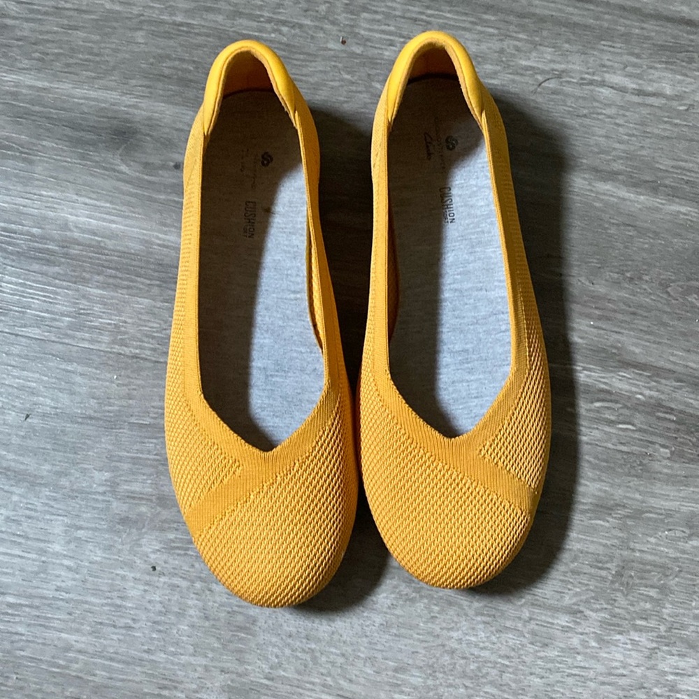 Gently used ballet flats